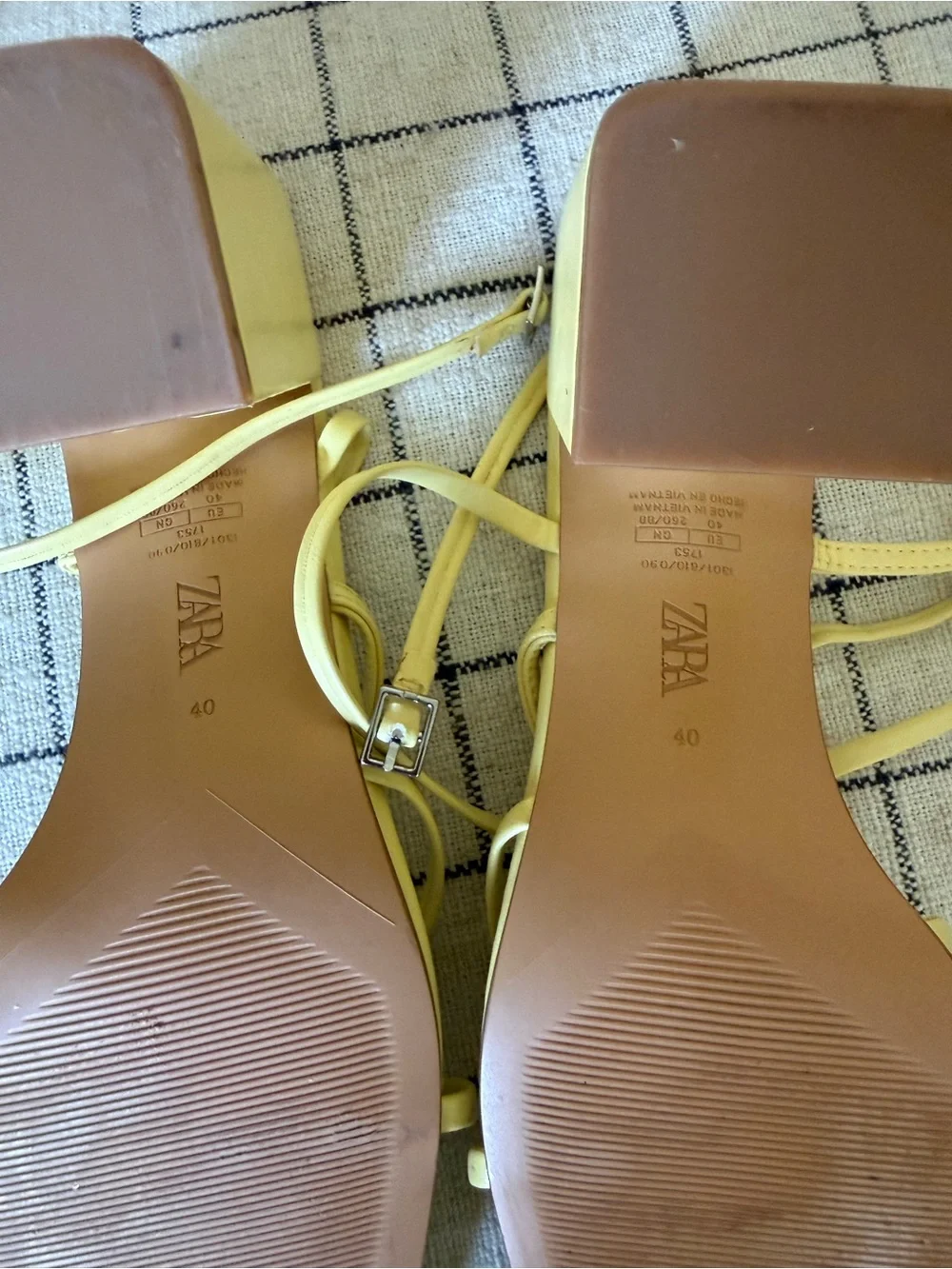 Zara Pale Yellow Strappy Block Heel Sandals - Picture 7 of 10